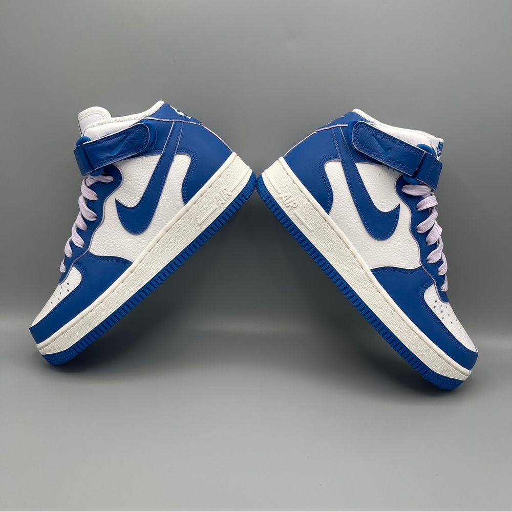 Women's Air Force 1 '07 Mid - Classic White and Military Blue Size 7 - Picture 11 of 14